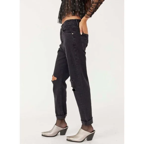 🎉LAST CHANCE🎉 NWT Free People Bren Boyfriend Jean / Black Magic - Picture 3 of 7